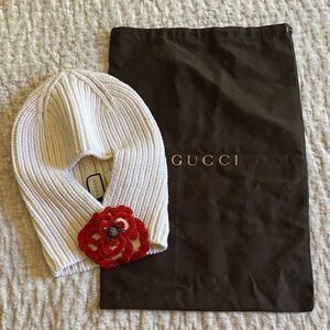 Gucci White Knit Hat with Red Flower Detail
